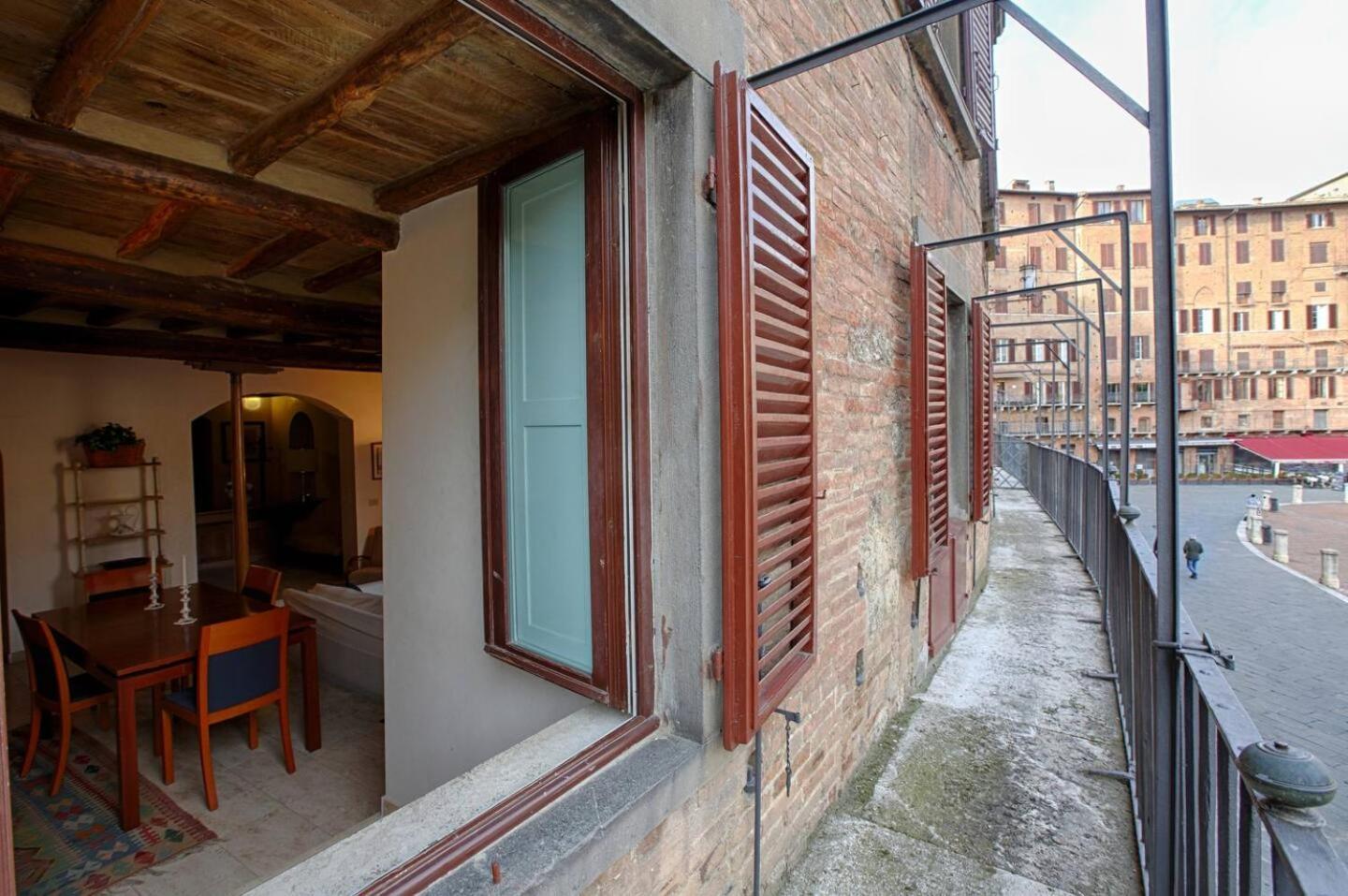 The Balcony Suite - Affaccio Su Piazza Del Campo Sienne Extérieur photo